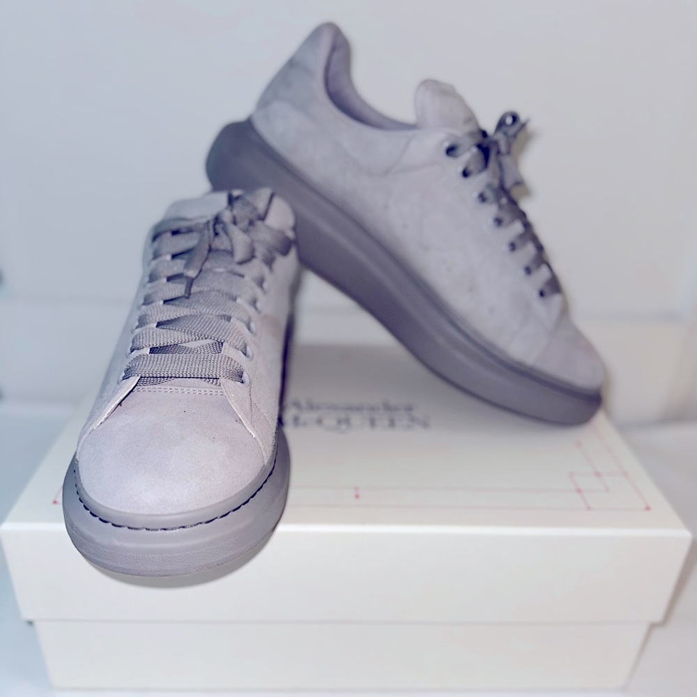 Men’s Alexander McQueen sneaker